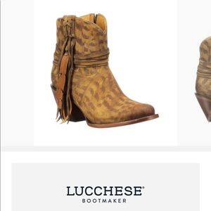 Stunning LUCCHESE Robyn Feather Boot